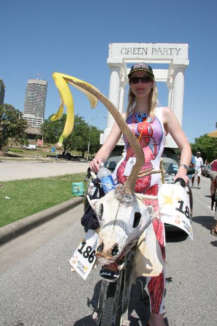 v2006_ArtCar_3_Parade 154 